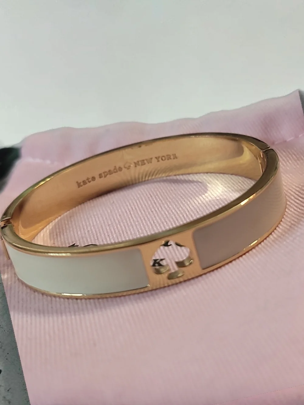 kate spade Hole Punch Bangle EUC With Dustbag - Picture 5 of 5